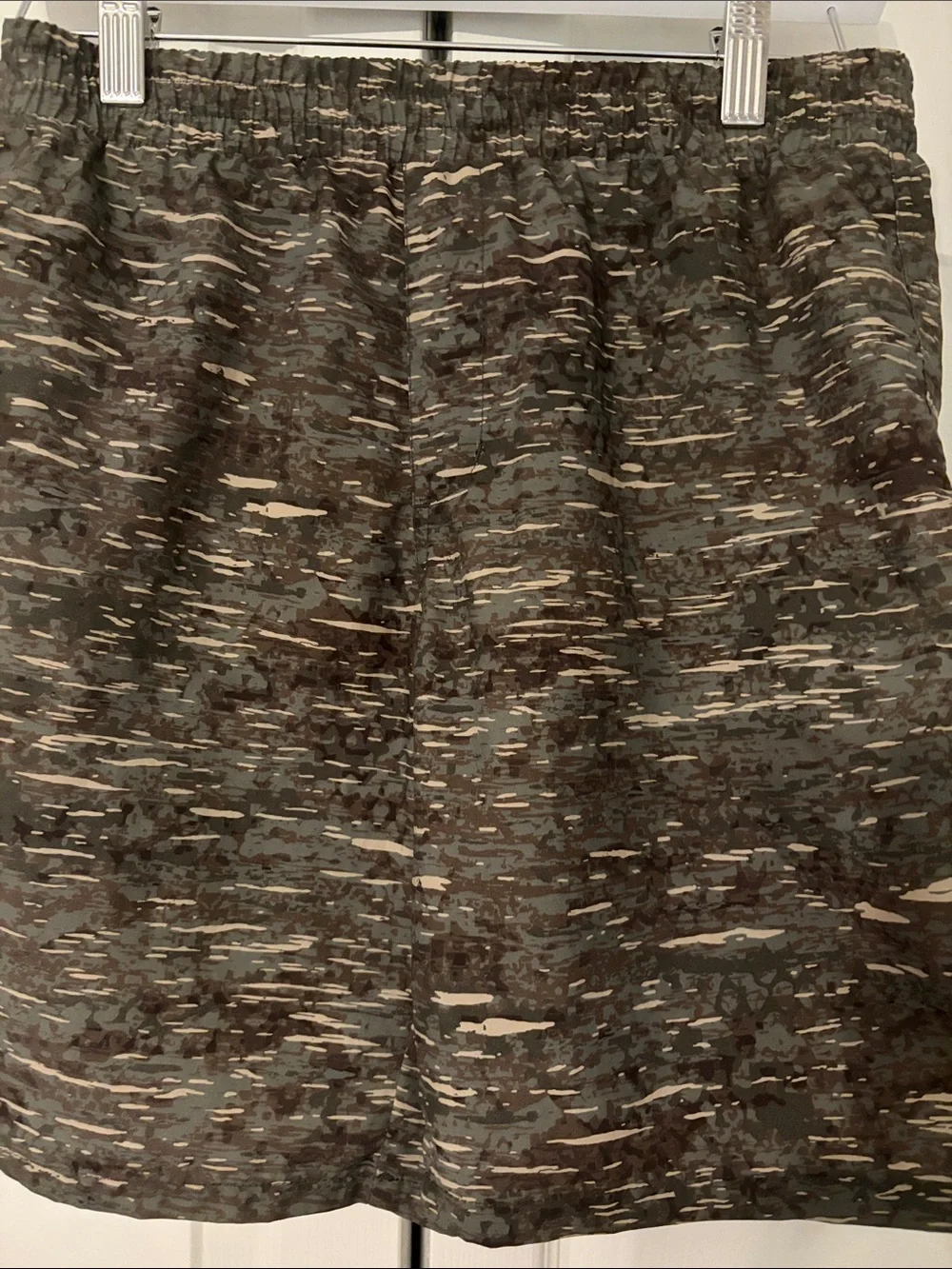Columbia Boys' Camo-Pattern Swim Trunks in Brown and Green Size 14-16 EUC
